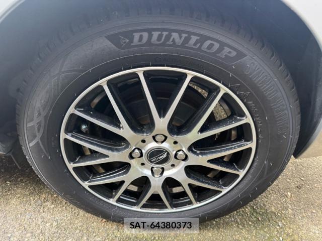 Toyota AQUA 2012-07 8217214-3