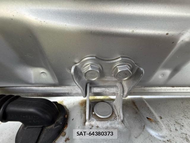 Toyota AQUA 2012-07 8217214-9