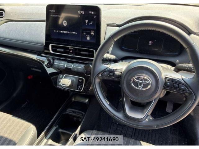 Toyota AQUA 2022-03 8217458-2