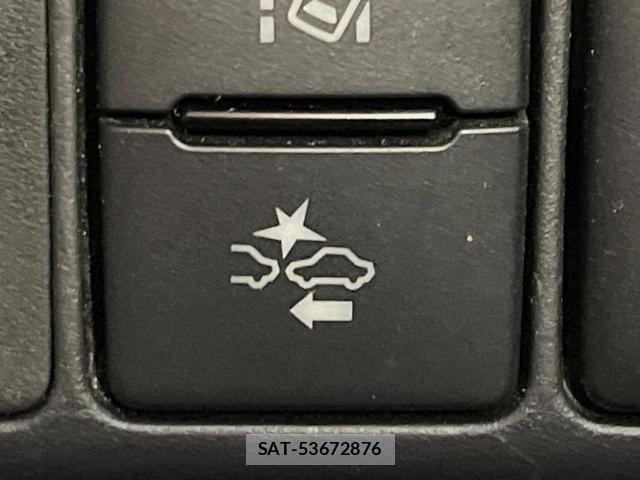 Toyota AQUA 2016-10 8218527-4