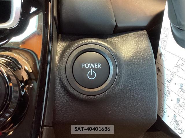 Toyota AQUA 2025-04 8218674-11