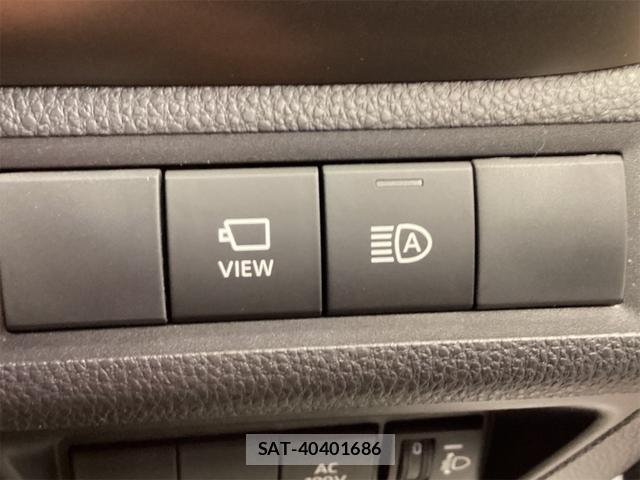 Toyota AQUA 2025-04 8218674-13