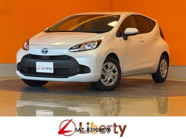 Toyota AQUA 2025-03 8218682-0
