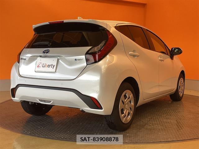 Toyota AQUA 2025-03 8218682-10