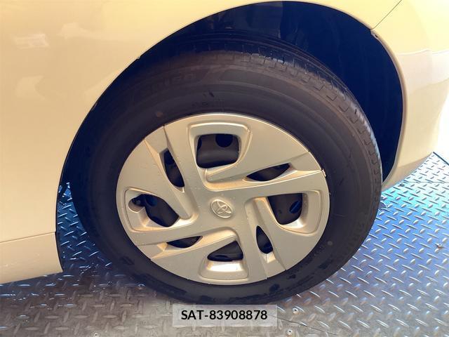 Toyota AQUA 2025-03 8218682-15