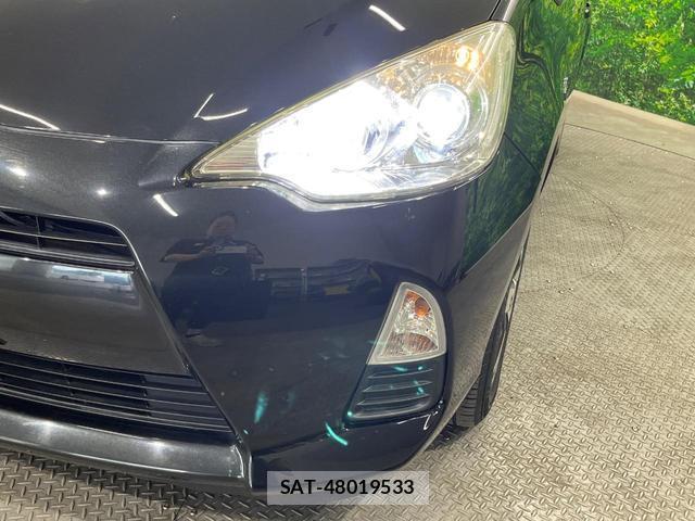 Toyota AQUA 2012-05 8219127-11