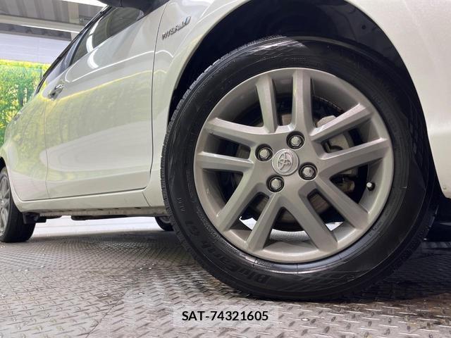Toyota AQUA 2019-09 8219201-12