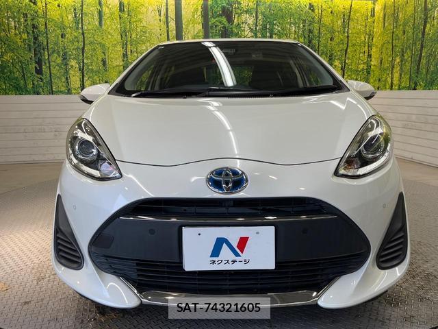 Toyota AQUA 2019-09 8219201-13