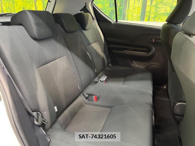Toyota AQUA 2019-09 8219201-8