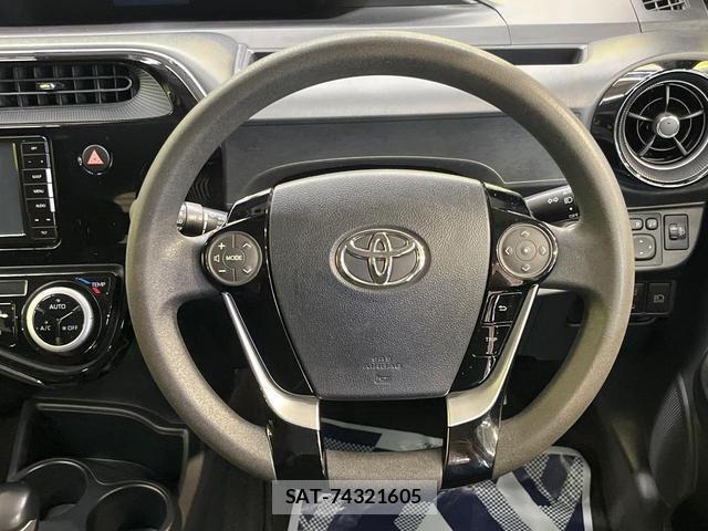 Toyota AQUA 2019-09 8219201-9