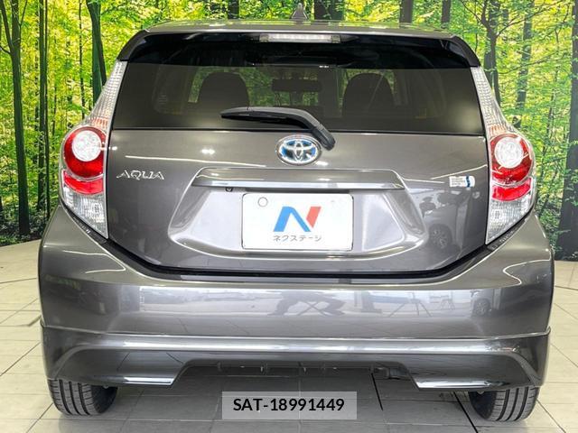 Toyota AQUA 2012-12 8219370-14