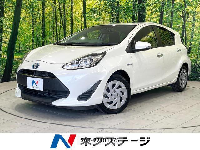 Toyota AQUA 2019-06 8219372-0