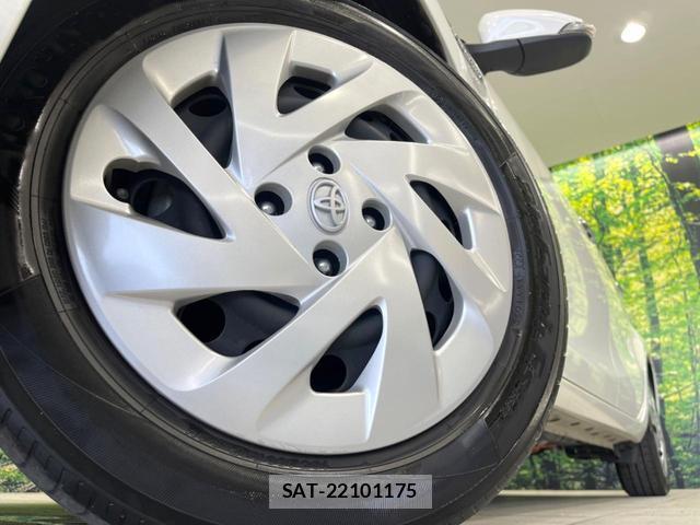 Toyota AQUA 2019-06 8219372-12