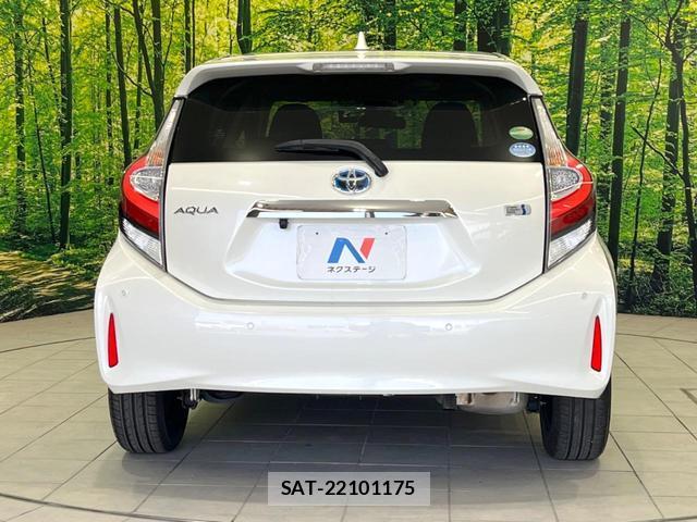 Toyota AQUA 2019-06 8219372-14