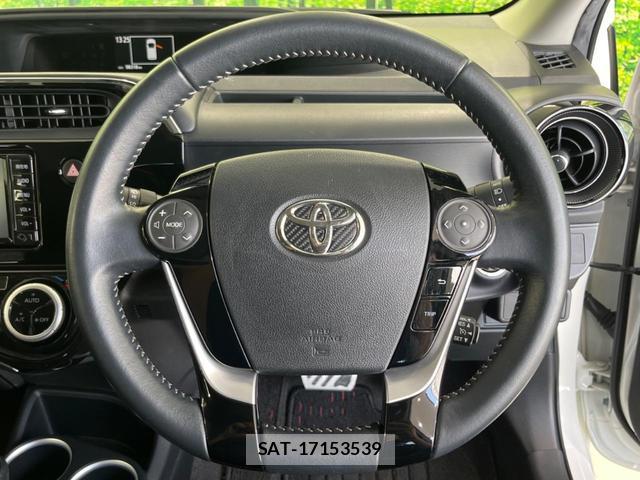 Toyota AQUA 2017-07 8219703-10