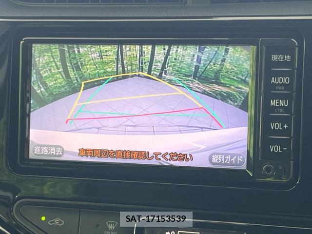 Toyota AQUA 2017-07 8219703-3