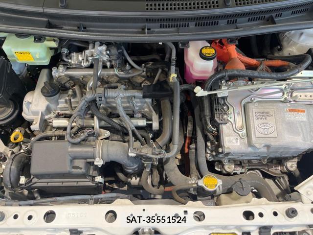 Toyota AQUA 2015-06 8219706-17