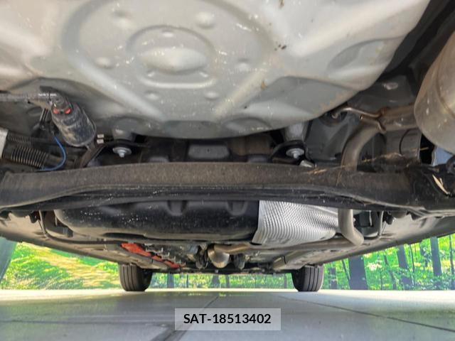 Toyota AQUA 2025-02 8219726-18