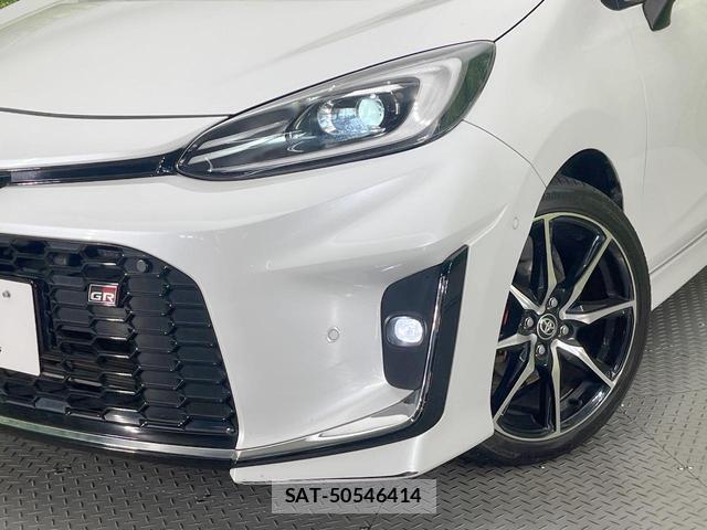 Toyota AQUA 2023-03 8220108-11