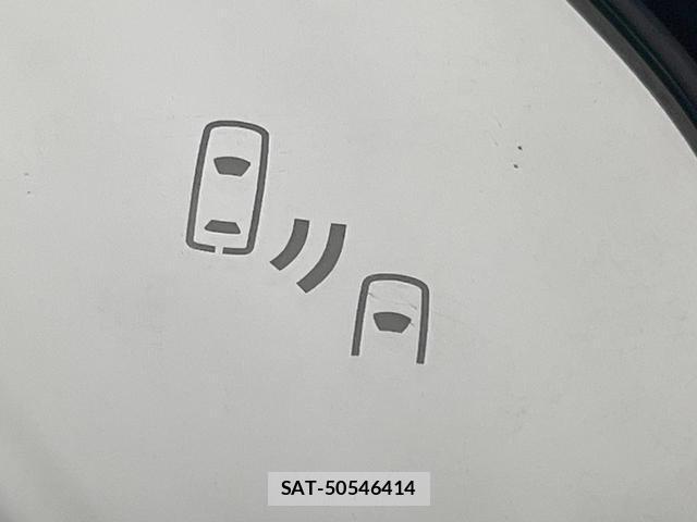 Toyota AQUA 2023-03 8220108-6
