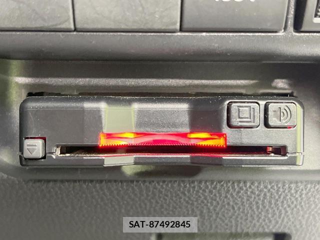 Toyota AQUA 2023-03 8220114-6