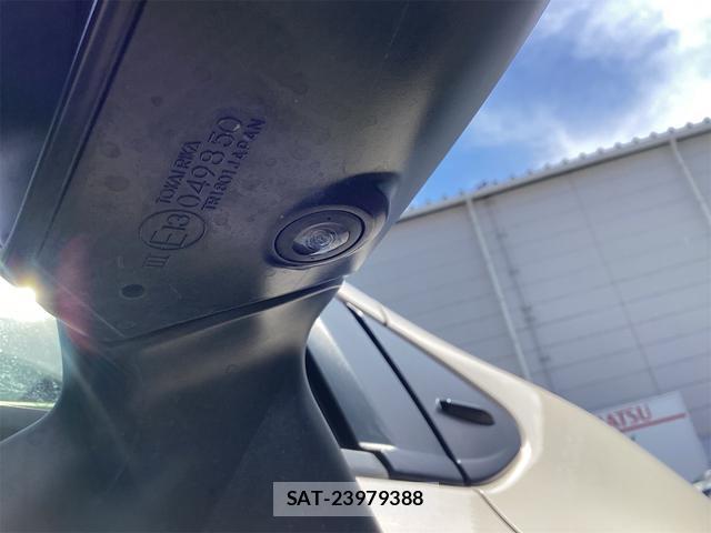 Toyota AQUA 2021-10 8220162-17