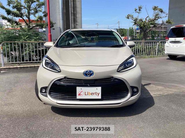 Toyota AQUA 2021-10 8220162-4