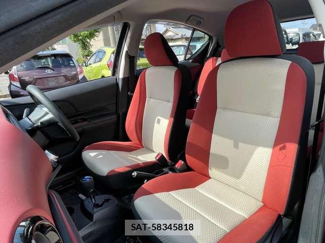 Toyota AQUA 2015-03 8220243-10