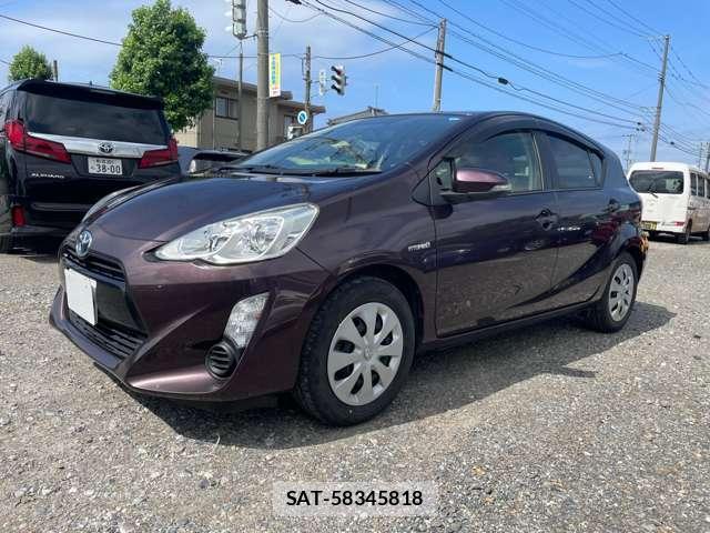 Toyota AQUA 2015-03 8220243-19