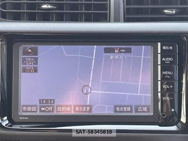 Toyota AQUA 2015-03 8220243-3