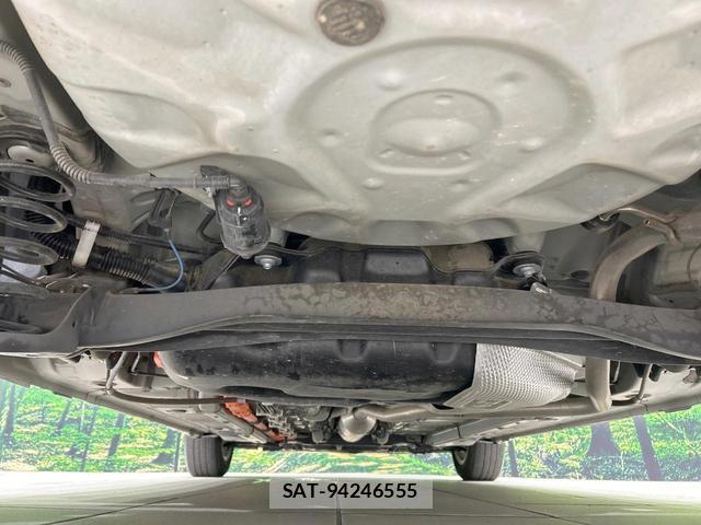 Toyota AQUA 2022-10 8220284-18