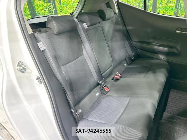 Toyota AQUA 2022-10 8220284-8