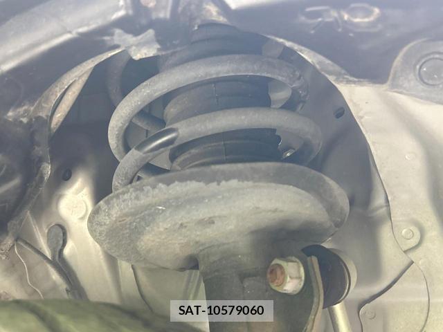 Toyota AQUA 2013-12 8220294-19
