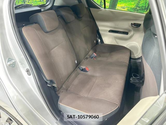 Toyota AQUA 2013-12 8220294-8
