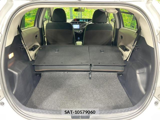 Toyota AQUA 2013-12 8220294-9