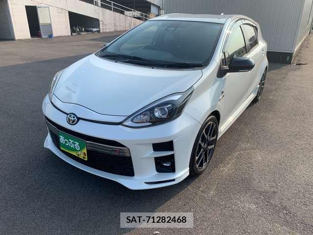 Toyota AQUA 2021-03 8220312-5