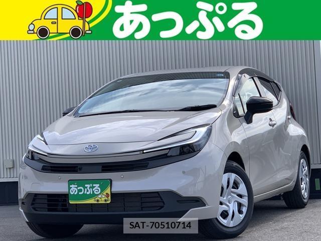 Toyota AQUA 2026-03 8220339-0