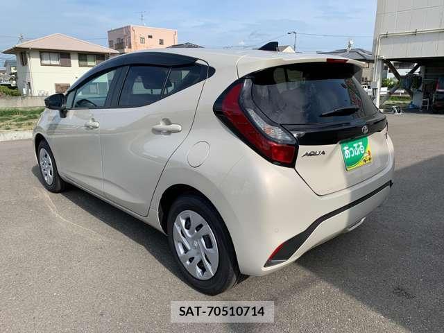 Toyota AQUA 2026-03 8220339-7