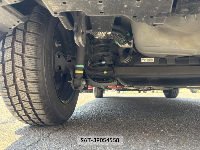 Toyota AQUA 2017-12 8220697-10