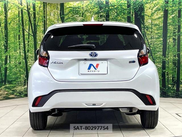 Toyota AQUA 2024-03 8220747-14