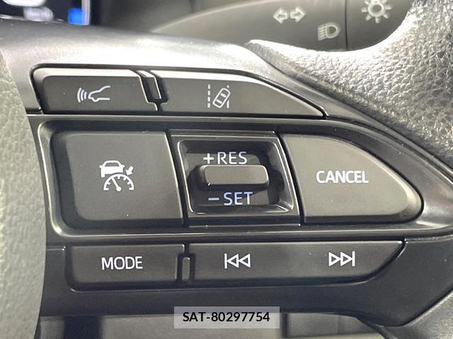 Toyota AQUA 2024-03 8220747-2