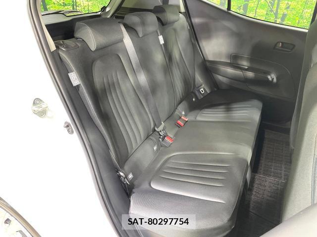 Toyota AQUA 2024-03 8220747-8