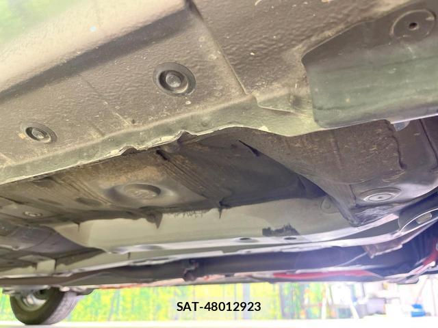 Toyota AQUA 2013-07 8220968-18