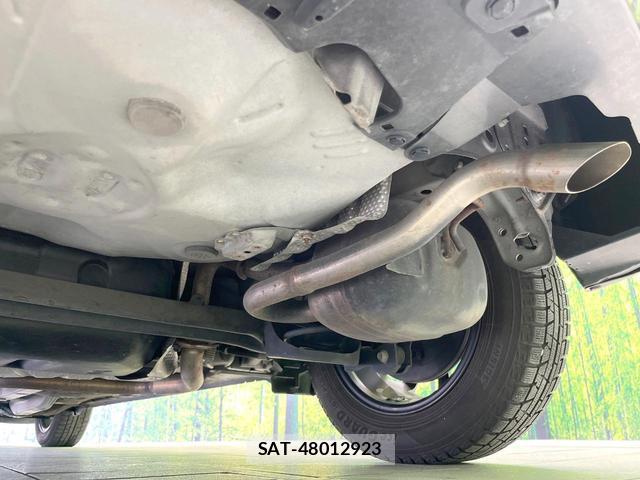 Toyota AQUA 2013-07 8220968-19