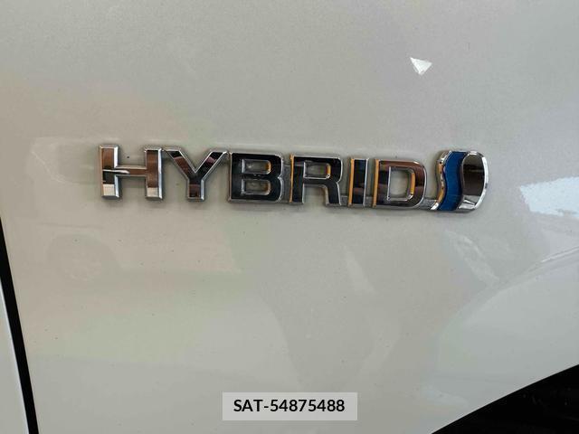 Toyota AQUA 2018-05 8221036-14