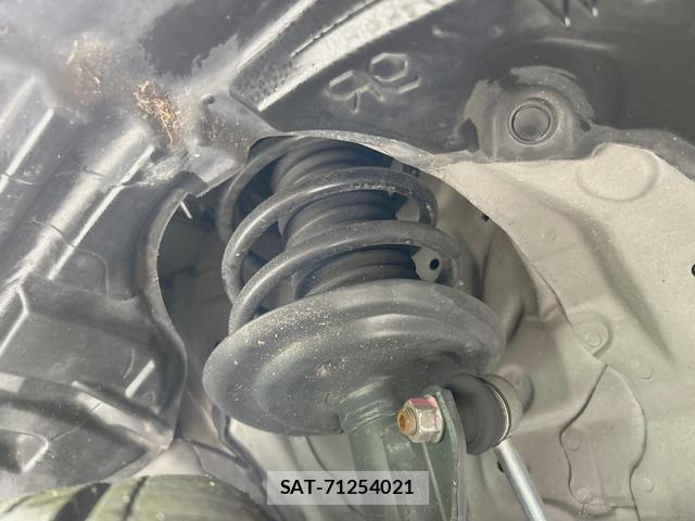 Toyota AQUA 2014-03 8221064-19
