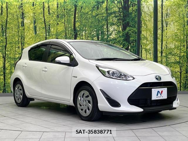Toyota AQUA 2017-06 8221143-15