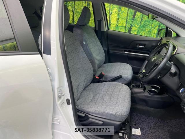 Toyota AQUA 2017-06 8221143-7