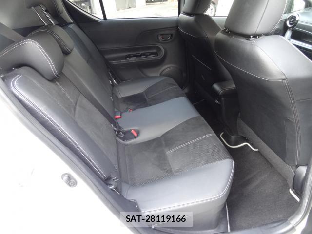 Toyota AQUA 2014-05 8221259-13