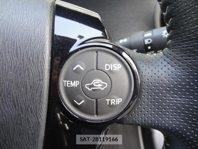 Toyota AQUA 2014-05 8221259-15